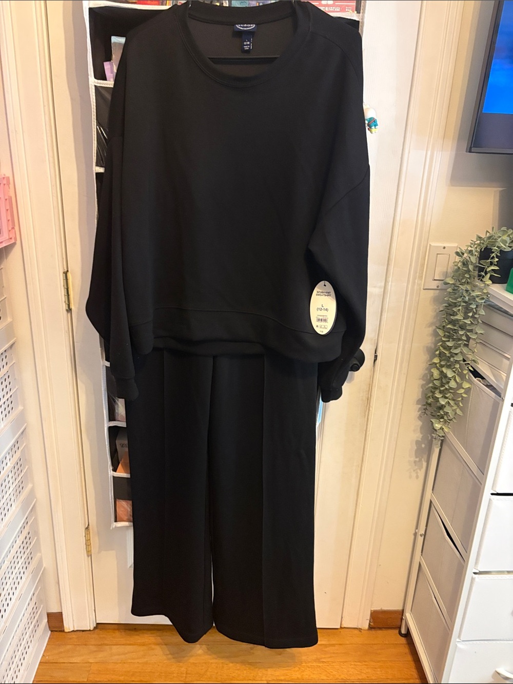 Scoop NYC Black Wide-Leg Ponte Pants with Matching Pullover large top and medium